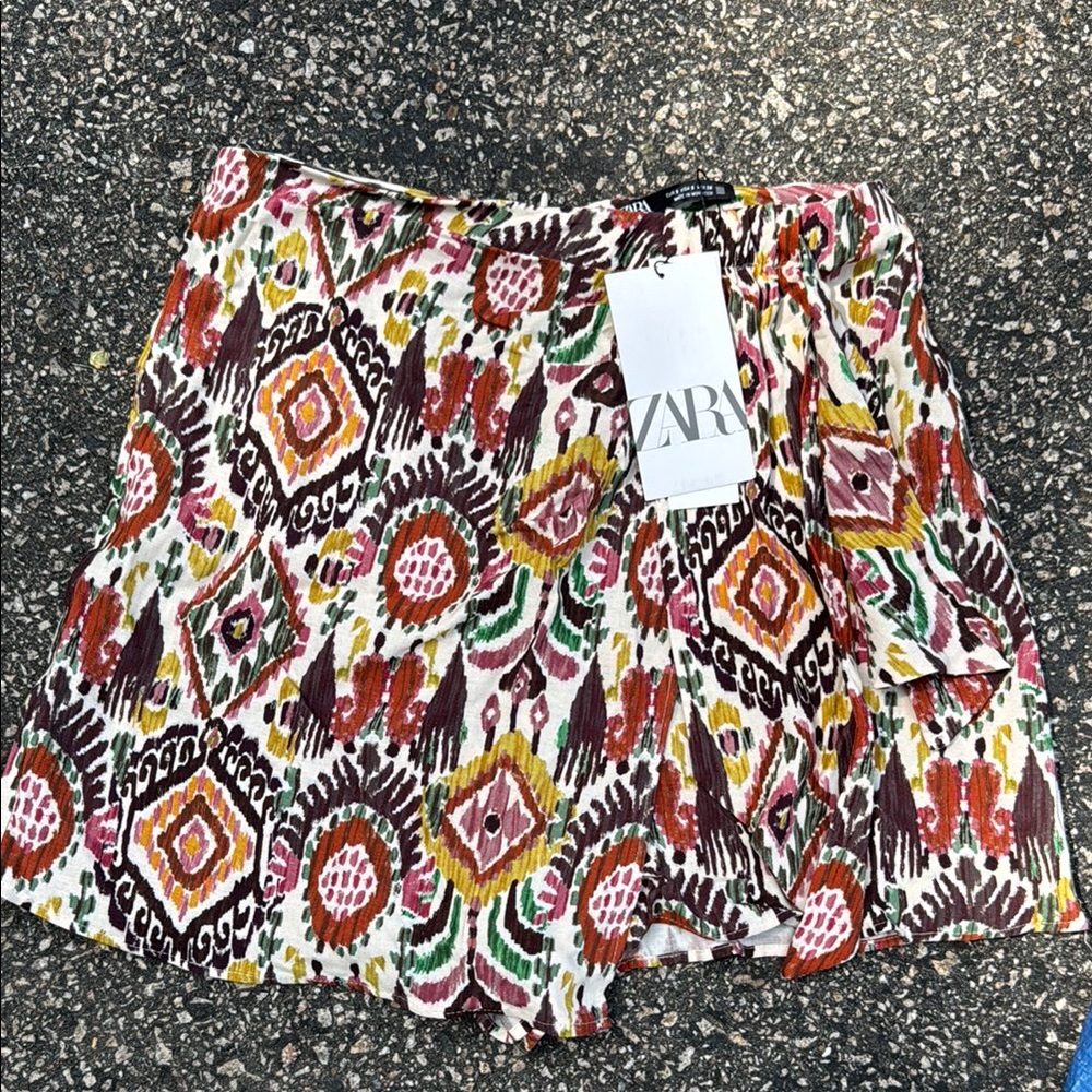 Zara Red and Brown Mini Skater Skort